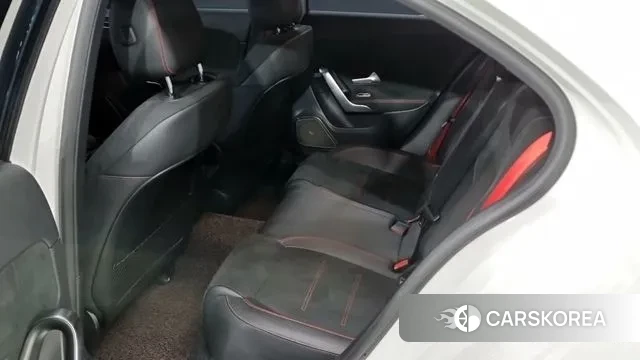 Mercedes-Benz A-Class W177 2023 Белый из Кореи, фото 2