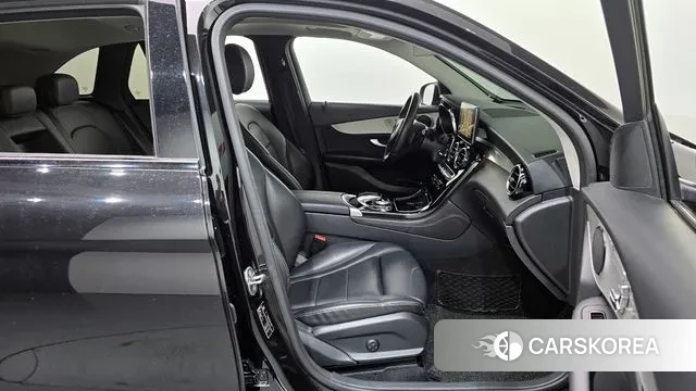 Mercedes-Benz GLC-Class X253 2018 Черный из Кореи, фото 2