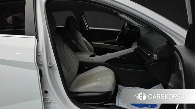 Hyundai Avante (CN7) 2021 Белый из Кореи, фото 2