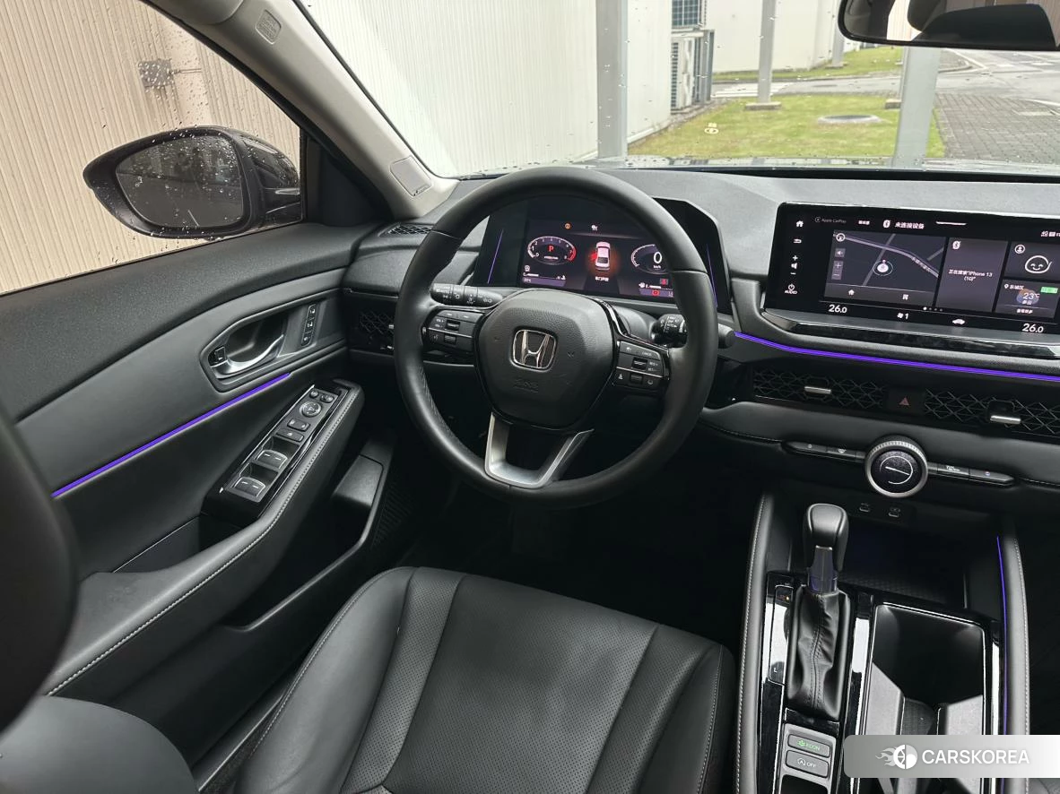 Honda Accord 2025 Серебристо-серый из Китая, фото 2