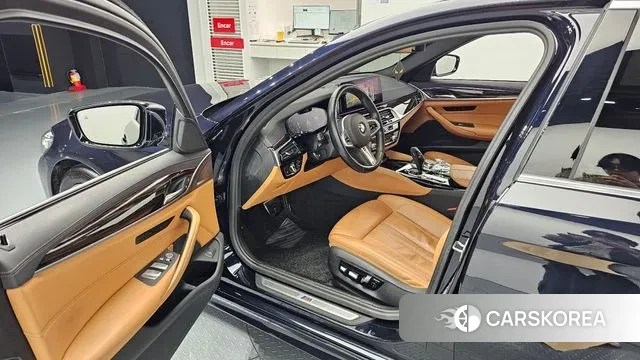 BMW 5 Series (G30) 2021 Синий из Кореи, фото 2