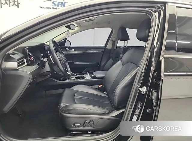 Kia K5 3rd generation 2023 Черный из Кореи, фото 2