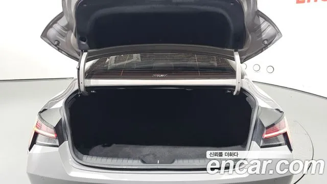 Hyundai Avante (CN7) 2020 Серебристо-серый из Кореи, фото 2