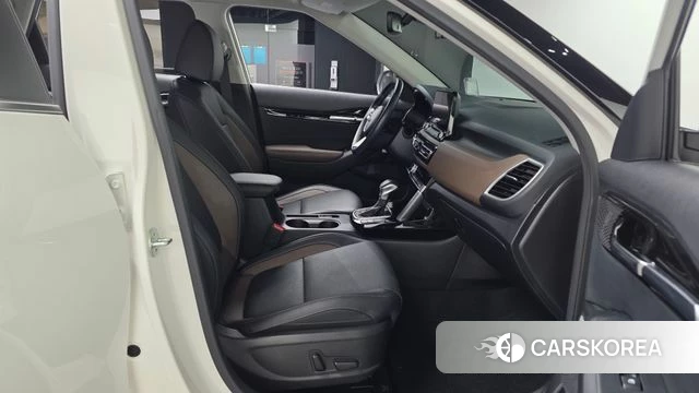 Kia Seltos 2019 Белый из Кореи, фото 2