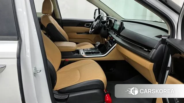 Kia Carnival 4th generation 2023 Белый из Кореи, фото 2