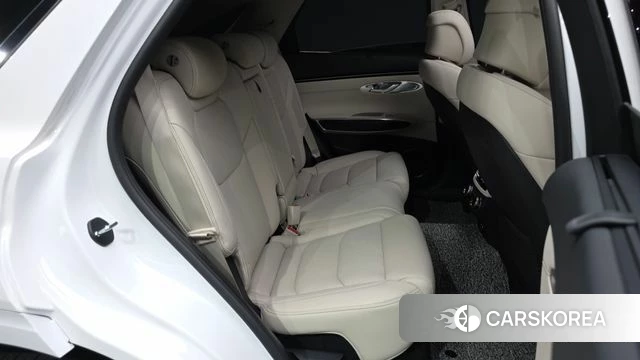 Genesis GV70 2023 Белый из Кореи, фото 2