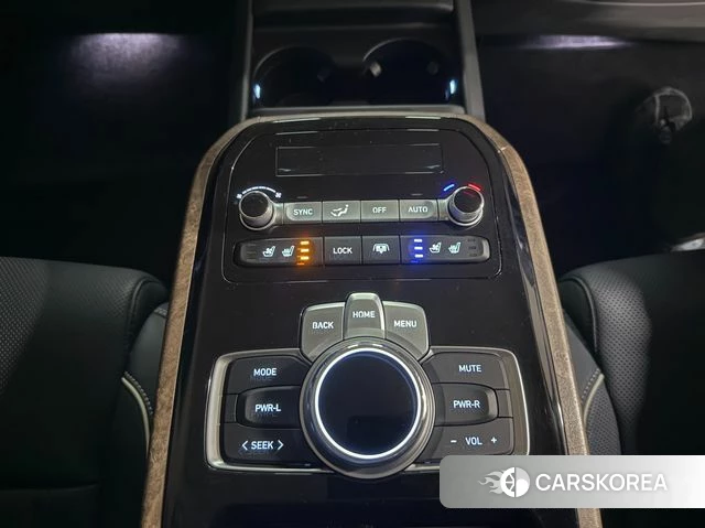 Genesis G90 2021 Черный из Кореи, фото 2