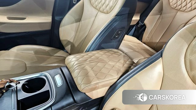 Hyundai The New Santa Fe 2021 Белый из Кореи, фото 2