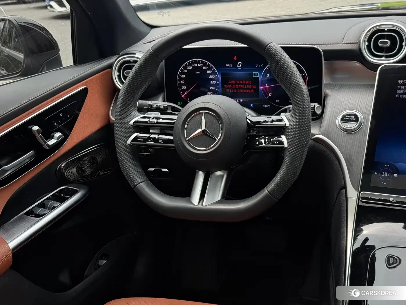 Mercedes-Benz GLC 2024 Черный из Китая, фото 2