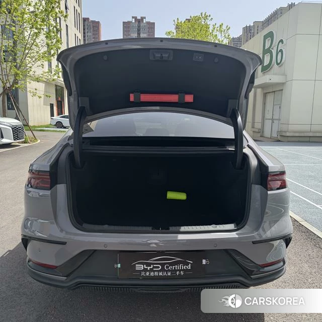 BYD Han DM 2025 Темно-серый из Китая, фото 2