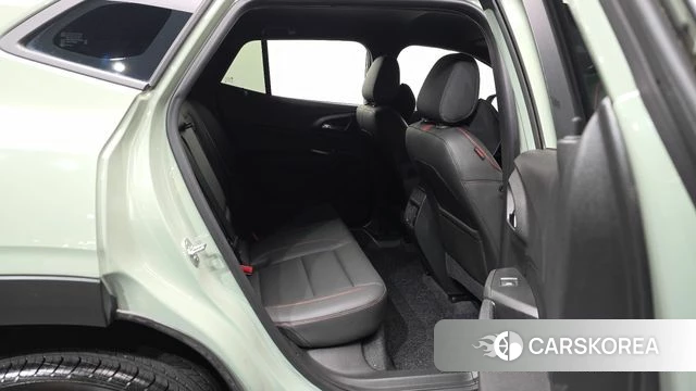 Chevrolet (GM Daewoo) Trax Crossover 2023 Светло-зеленый из Кореи, фото 2