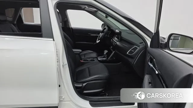 Kia Seltos 2022 Белый из Кореи, фото 2