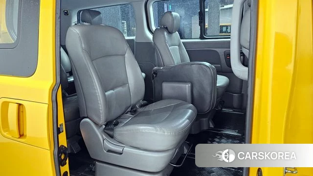 Hyundai The New Grand Starex 2018 Желтый из Кореи, фото 2