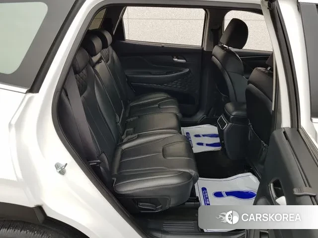 Hyundai The New Santa Fe 2021 Белый из Кореи, фото 2