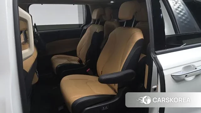 Kia Carnival 4th generation 2022 Белый из Кореи, фото 2