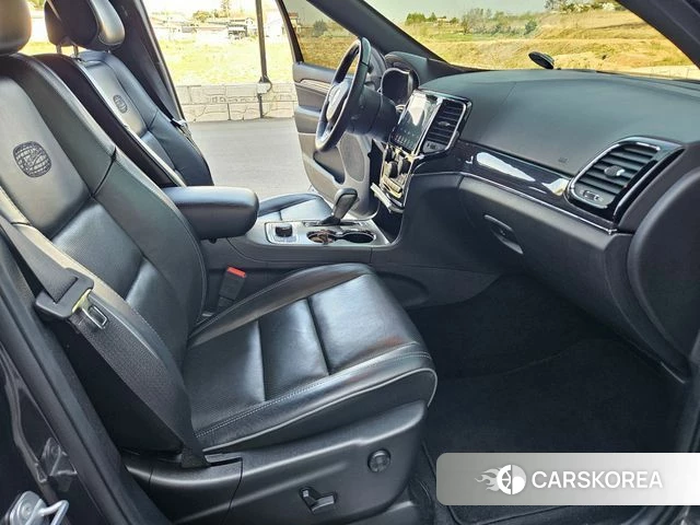 Jeep Grand Cherokee 2019 Серый из Кореи, фото 2