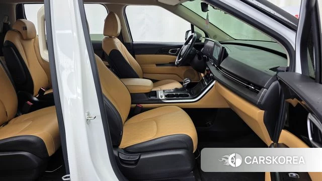 Kia Carnival 4th generation 2023 Белый из Кореи, фото 2