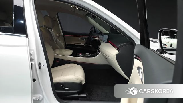 Genesis GV70 2024 Белый из Кореи, фото 2