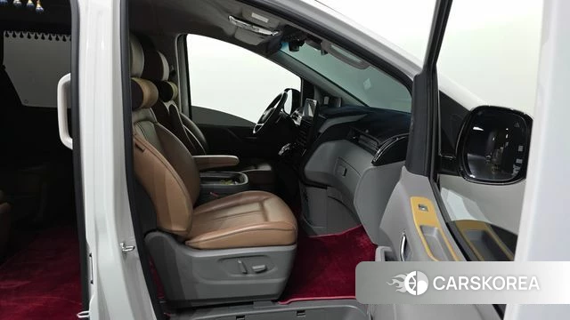 Hyundai Staria 2021 Белый из Кореи, фото 2