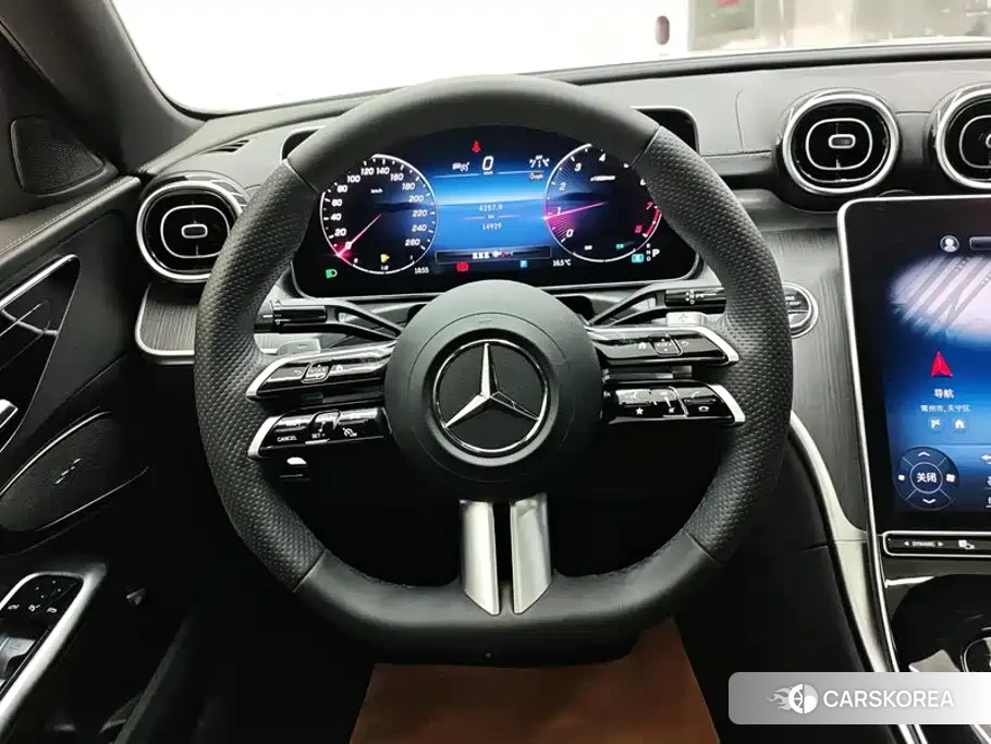 Mercedes-Benz C-class 2023 Белый из Китая, фото 2