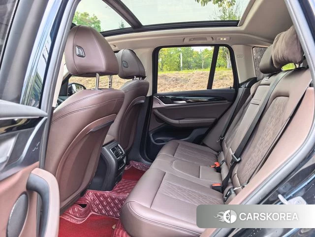BMW X3 2022 Черный из Китая, фото 2