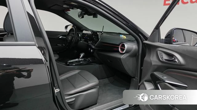 Chevrolet (GM Daewoo) Trax Crossover 2023 Черный из Кореи, фото 2