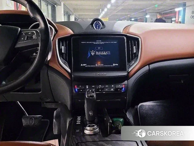 Maserati Ghibli 2021 Белый из Кореи, фото 2