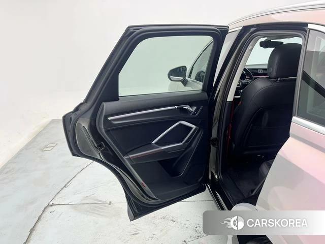 Audi Q3 2021 Фиолетовый из Китая, фото 2