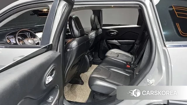 Jeep Cherokee (KL) 2021 Серый из Кореи, фото 2