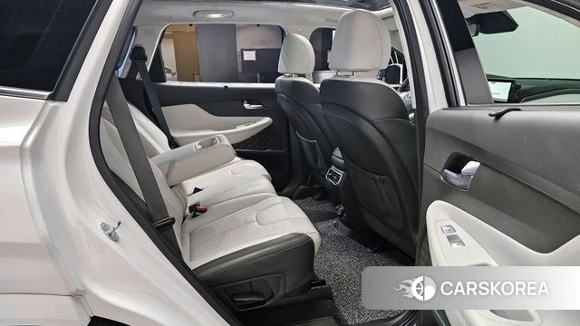 Hyundai The New Santa Fe 2023 Белый из Кореи, фото 2