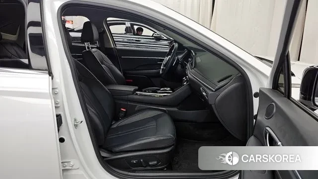 Hyundai Sonata (DN8) 2021 Белый из Кореи, фото 2