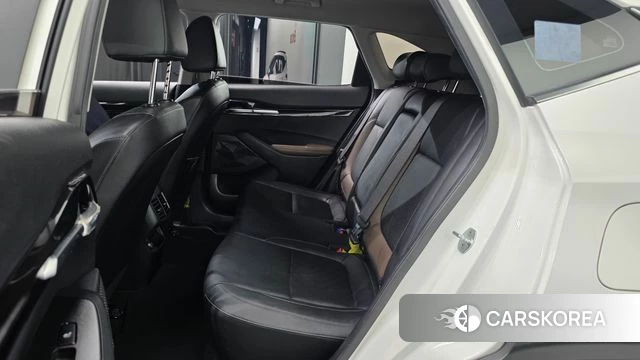 Kia Seltos 2022 Белый из Кореи, фото 2