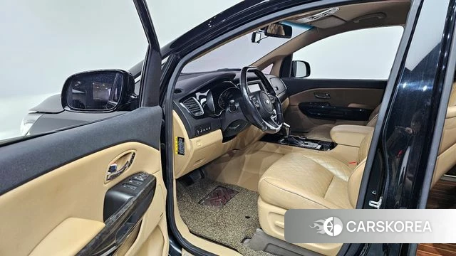 Kia The New Carnival 2018 Черный из Кореи, фото 2