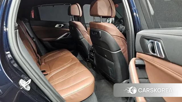 BMW X6 (G06) 2022 Черный из Кореи, фото 2