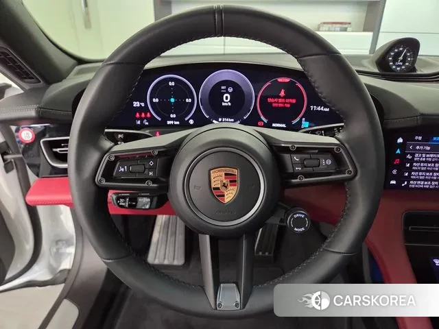 Porsche Taycan 2025 Белый из Кореи, фото 2