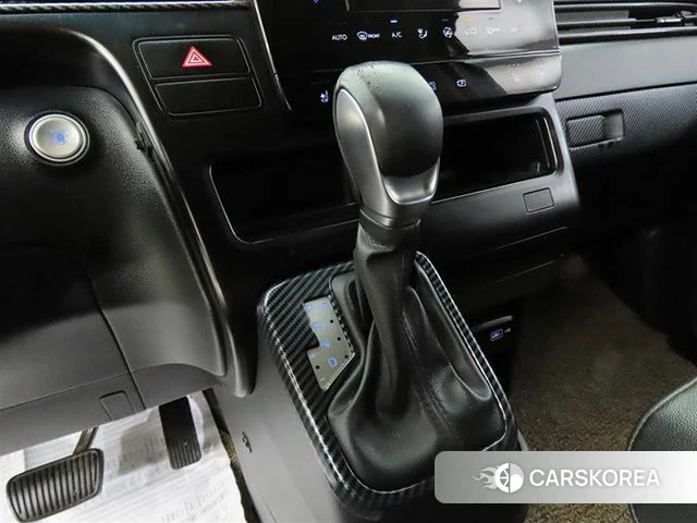 Hyundai Staria 2023 Белый из Кореи, фото 2