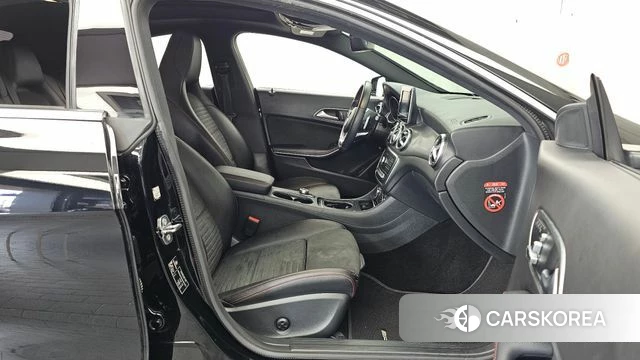 Mercedes-Benz CLA-Class C117 2018 Черный из Кореи, фото 2