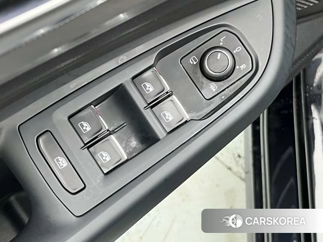Volkswagen Passat 2023 Черный из Китая, фото 2