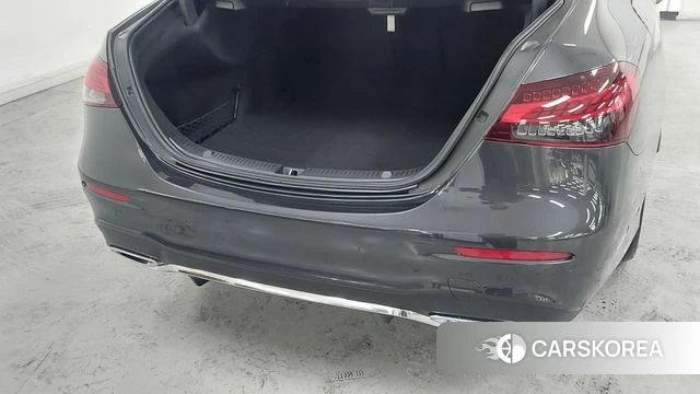 Mercedes-Benz E-Class W213 2020 Черный из Кореи, фото 2