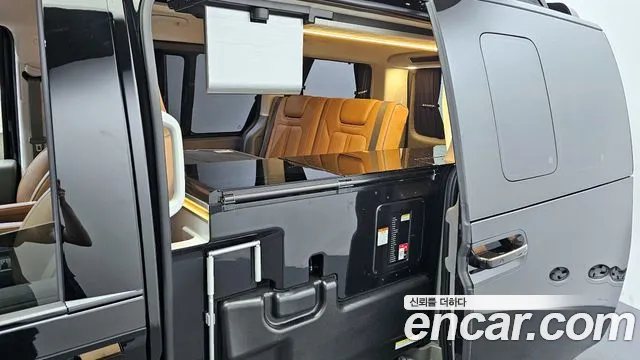 Hyundai Staria 2022 Черный из Кореи, фото 2