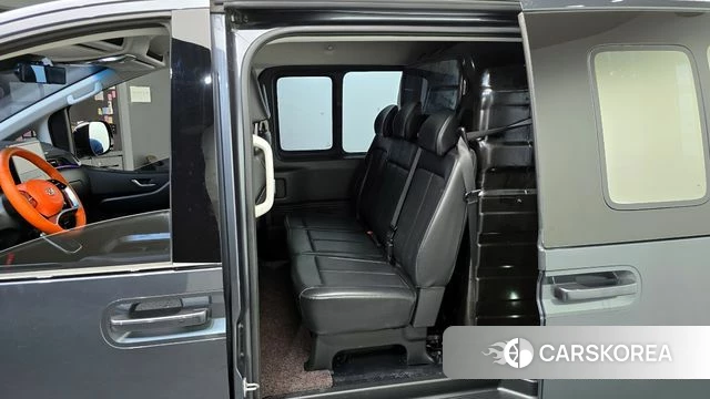 Hyundai Staria 2021 Серый из Кореи, фото 2