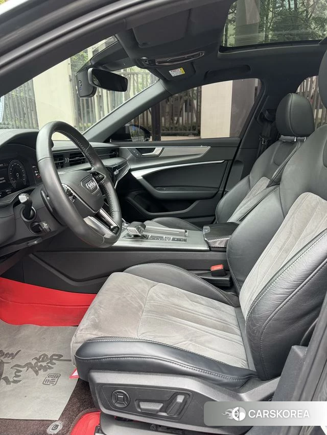 Audi A6L 2021 Черный из Китая, фото 2