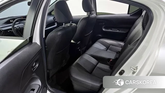 Toyota Prius C 2018 Белый из Кореи, фото 2