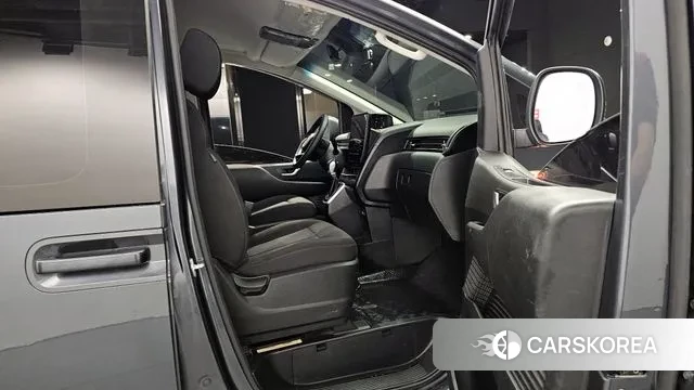 Hyundai Staria 2021 Черный из Кореи, фото 2