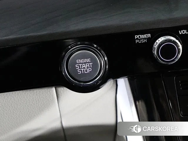 Kia Carnival 4th generation 2021 Белый из Кореи, фото 2