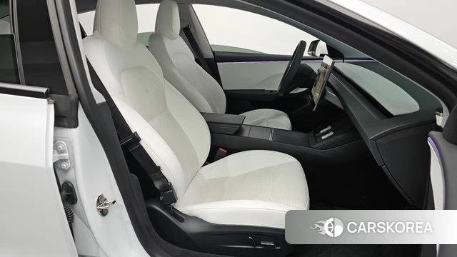 Tesla Model 3 2024 Белый из Кореи, фото 2