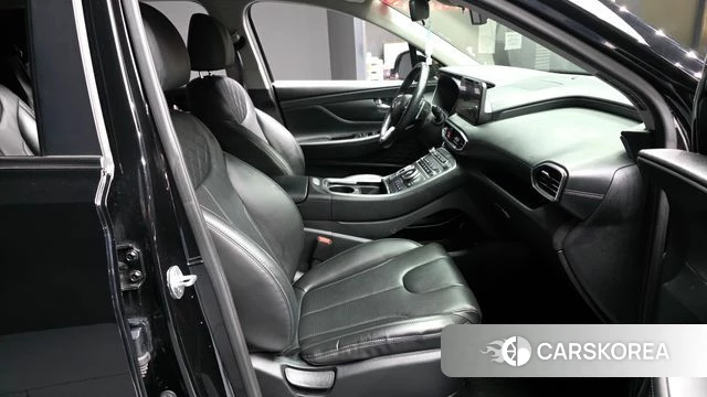 Hyundai The New Santa Fe 2021 Черный из Кореи, фото 2