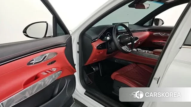 Genesis GV70 2023 Белый из Кореи, фото 2