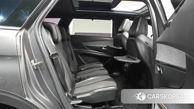 Peugeot 5008 second generation 2019 Серый из Кореи, фото 2