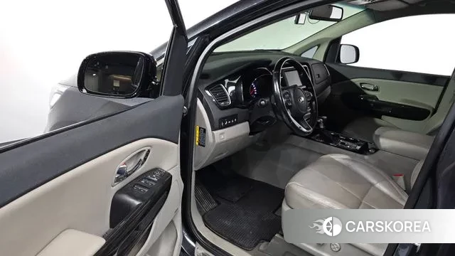 Kia The New Carnival 2019 Серый из Кореи, фото 2